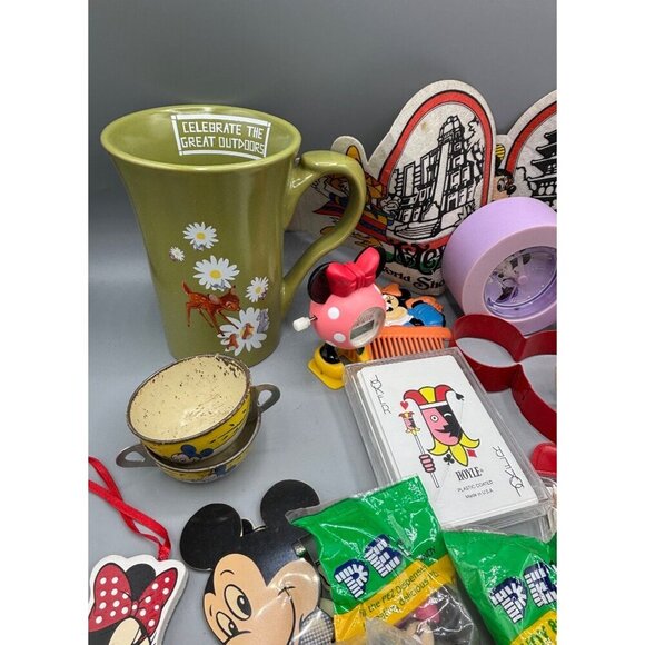 Vtg Lot Disney Collectibles Mickey Minnie Keychains Toys Mug Pouch Figures - Picture 7 of 8